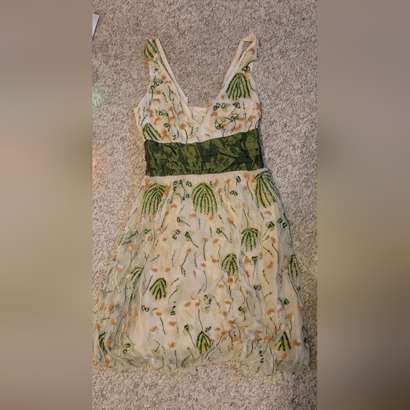 Tracy Reese Cream and Green Embroidered Dress MAKE AN OFFER 😉 💗 - Picture 3 of 12
